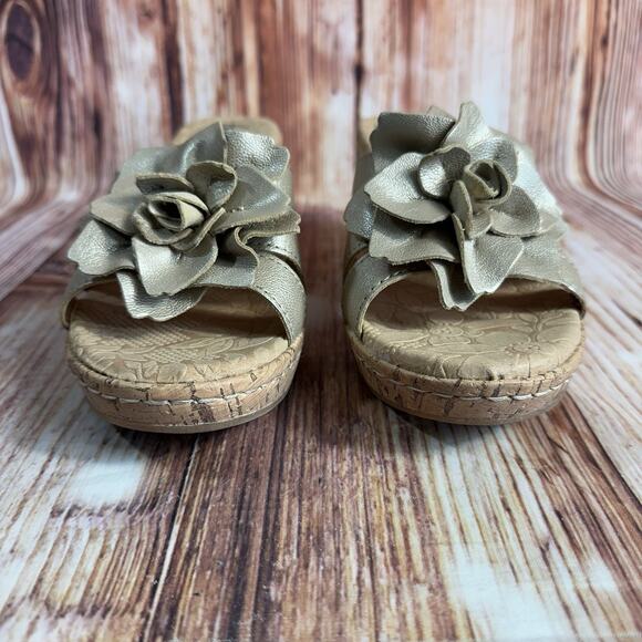 BOC Born Concept Size 7 Bronze Leather Flower Cork Wedge Sandals Open Toe Shoes - Picture 2 of 11